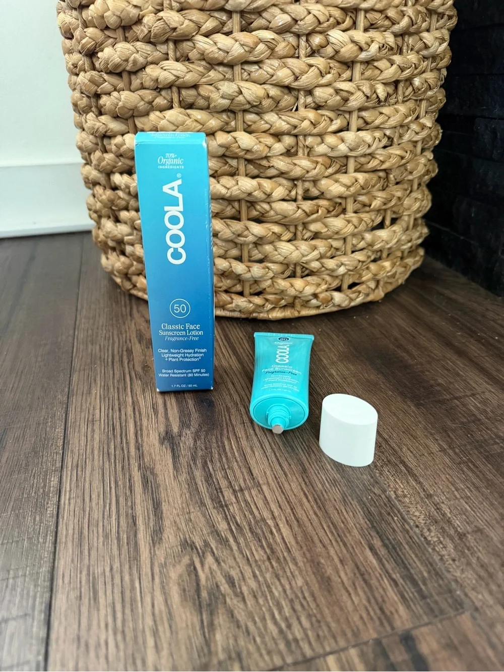 COOLA Organic Classic Face Sunscreen SPF 50, Fragrance Free 1.7 fl oz Exp 12/27